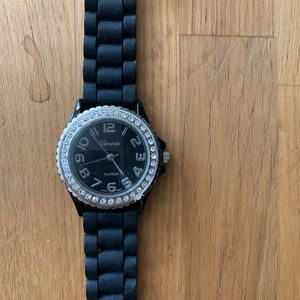 Geneva black rubber watch